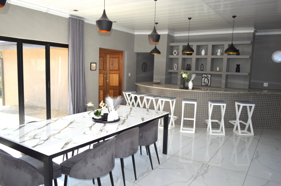 4 Bedroom Property for Sale in Wilkoppies North West